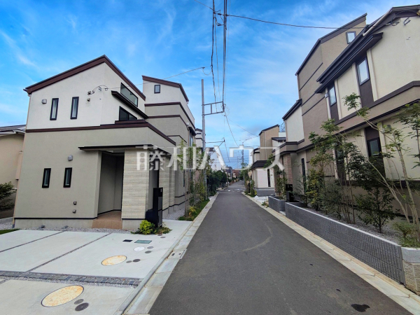 接道状況および現場風景 【三鷹市井の頭2丁目】 接道状況および現場風景 【三鷹市井の頭2丁目】