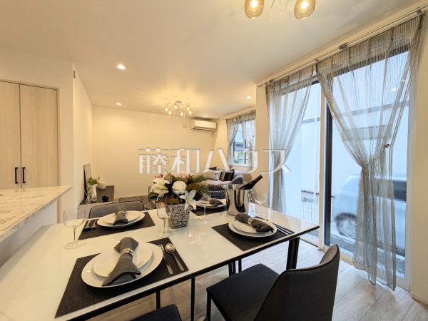 2号棟 リビング 【三鷹市井の頭2丁目】 2号棟 リビング 【三鷹市井の頭2丁目】