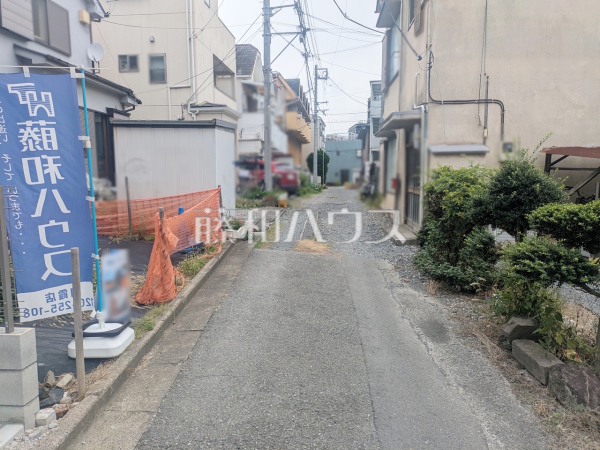 接道状況および現場風景 【和光市白子2丁目】 接道状況および現場風景 【和光市白子2丁目】