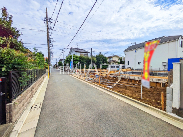 接道状況および現場風景 【小平市花小金井5丁目】周辺環境はもちろん、日当たりや設備仕様など、ご自身の目でお確かめください! 接道状況および現場風景 【小平市花小金井5丁目】周辺環境はもちろん、日当たりや設備仕様など、ご自身の目でお確かめください!
