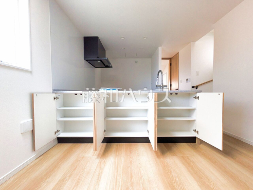 2号棟 収納 【国立市西2丁目】