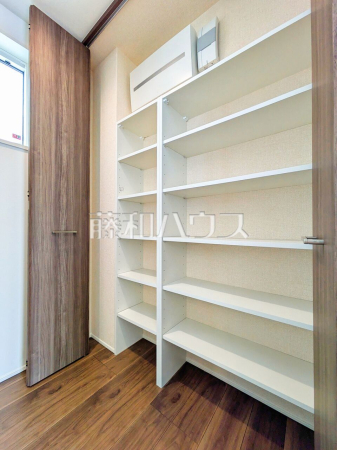 1号棟 収納 【東久留米市南沢4丁目】 1号棟 収納 【東久留米市南沢4丁目】