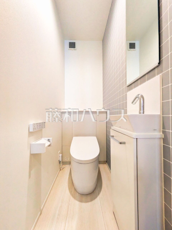 12号棟 トイレ 【東久留米市南沢4丁目】 12号棟 トイレ 【東久留米市南沢4丁目】