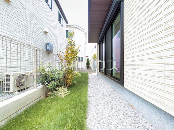 12号棟 庭 【東久留米市南沢4丁目】 12号棟 庭 【東久留米市南沢4丁目】