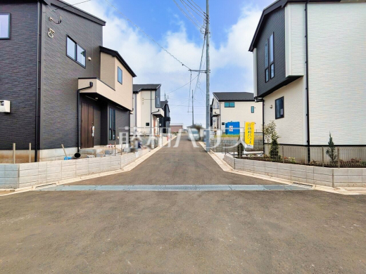 現場風景 【清瀬市中里4丁目】 周辺環境はもちろん、日当たりや設備仕様など、実際に行ってみないと分からないことも多くございます。営業担当がご案内いたしますので、お気軽にお問い合わせください。