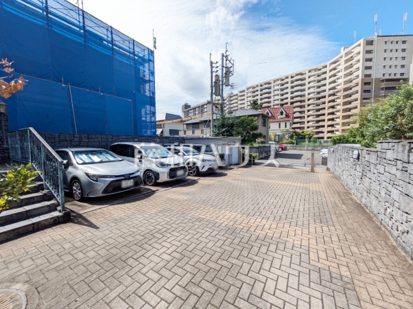 駐車場 【エステートマンション赤坂けやき通り】 駐車場 【エステートマンション赤坂けやき通り】