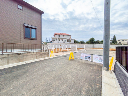 接道状況および現場風景 【清瀬市旭が丘1丁目】ぜひ実物をご覧いただきたく思います。喜んでご案内いたしますのでお気軽にお問合せ下さい。/撮影日2025/10/31