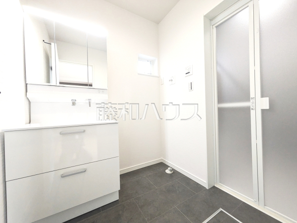 洗面室 【東村山市富士見町4丁目】 洗面室 【東村山市富士見町4丁目】