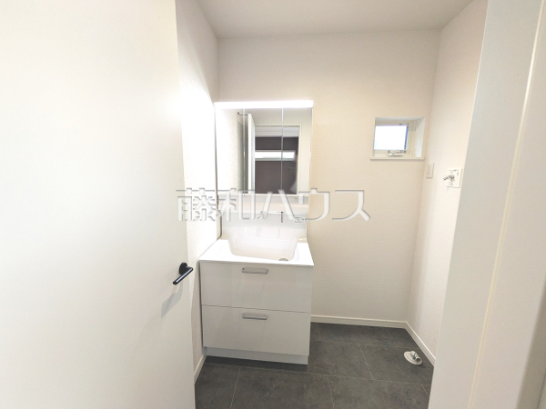洗面室 【東村山市富士見町4丁目】 洗面室 【東村山市富士見町4丁目】