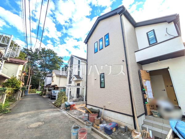 2号棟 接道状況および現場風景 【東村山市青葉町3丁目】 2号棟 接道状況および現場風景 【東村山市青葉町3丁目】