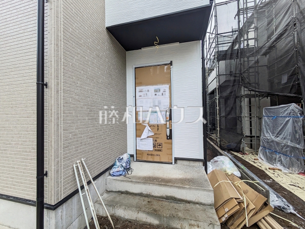 2号棟 玄関 【東村山市青葉町3丁目】 2号棟 玄関 【東村山市青葉町3丁目】