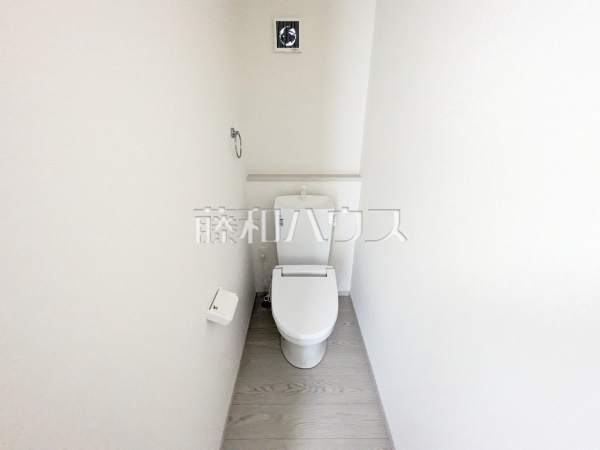 2号棟 トイレ 【福岡市城南区友丘6丁目】 2号棟 トイレ 【福岡市城南区友丘6丁目】