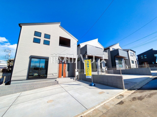 接道状況および現場風景 【清瀬市下宿2丁目】 見学はしたいけど、なかなか時間が取れない・・・そんな方に出勤前や仕事終わりにマイホームを見学できるサポートをいたします。