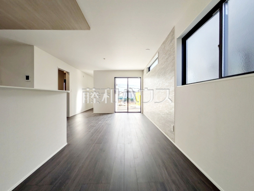 15号棟 リビング 【新座市池田4丁目】