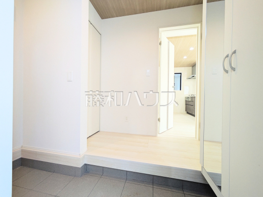 18号棟 玄関 【新座市池田4丁目】