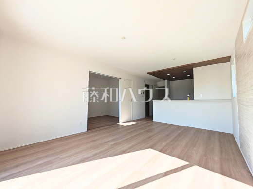 19号棟 リビング 【新座市池田4丁目】