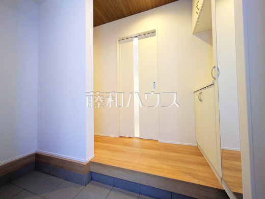 19号棟 玄関 【新座市池田4丁目】