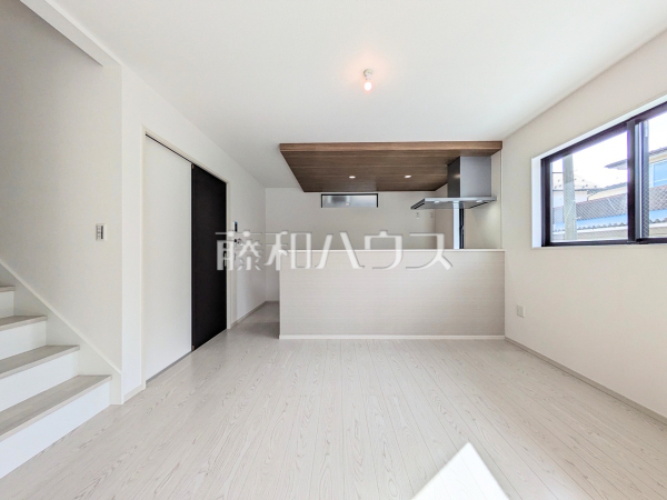 3号棟 リビング 【国分寺市戸倉1丁目】 3号棟 リビング 【国分寺市戸倉1丁目】