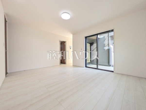 リビング 【八王子市山田町】 リビング 【八王子市山田町】