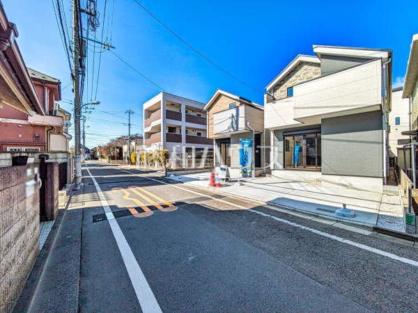 接道状況および現場風景 【国分寺市戸倉3丁目】 平日のご案内も可能です。まずはお気軽にお問合せ下さいませ。 接道状況および現場風景 【国分寺市戸倉3丁目】 平日のご案内も可能です。まずはお気軽にお問合せ下さいませ。