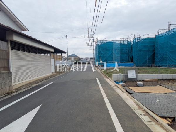 接道状況および現場風景 【練馬区大泉町2丁目】 接道状況および現場風景 【練馬区大泉町2丁目】