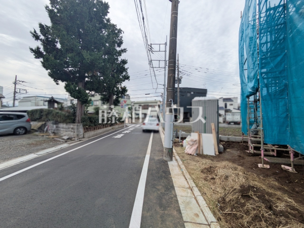 接道状況および現場風景 【練馬区大泉町2丁目】 接道状況および現場風景 【練馬区大泉町2丁目】