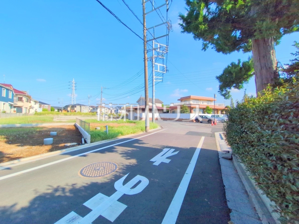 接道状況および現場風景 【練馬区大泉町2丁目】 接道状況および現場風景 【練馬区大泉町2丁目】