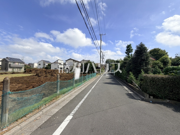 接道状況および現場風景 【西東京市泉町3丁目】 接道状況および現場風景 【西東京市泉町3丁目】