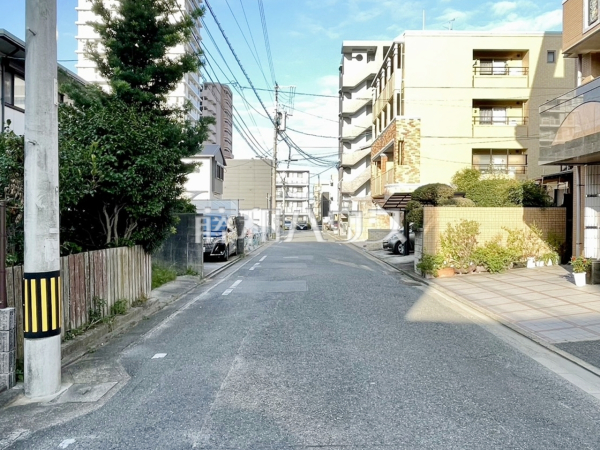 接道状況および現場風景 【福岡市西区姪の浜1丁目】 接道状況および現場風景 【福岡市西区姪の浜1丁目】