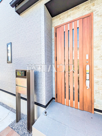 1号棟 玄関 【八王子市散田町2丁目】 1号棟 玄関 【八王子市散田町2丁目】