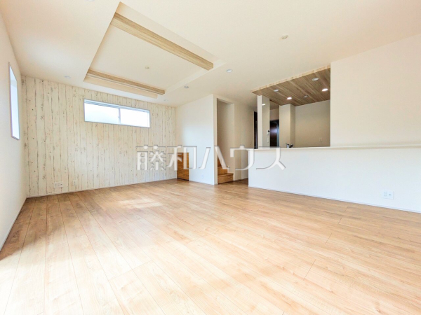 1号棟 リビング 【八王子市散田町2丁目】 1号棟 リビング 【八王子市散田町2丁目】