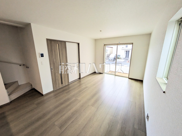 C号棟 リビング 【春日井市白山町6丁目】 C号棟 リビング 【春日井市白山町6丁目】