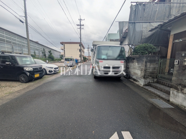 接道状況および現場風景 【春日井市中野町1丁目】 接道状況および現場風景 【春日井市中野町1丁目】