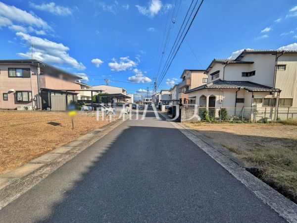 接道状況および現場風景 【春日井市東野町2丁目】 接道状況および現場風景 【春日井市東野町2丁目】