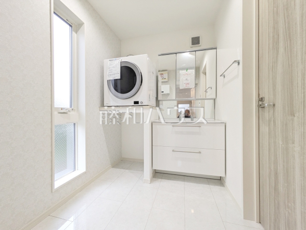 A号棟 洗面室 【中野区沼袋2丁目】 A号棟 洗面室 【中野区沼袋2丁目】