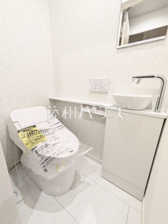 B号棟 トイレ 【中野区沼袋2丁目】 B号棟 トイレ 【中野区沼袋2丁目】