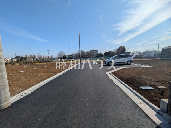 接道状況および現場風景 【国分寺市並木町2丁目】 接道状況および現場風景 【国分寺市並木町2丁目】