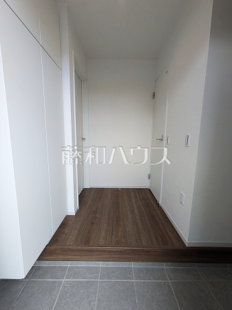 2号棟 玄関 【八王子市清川町】 2号棟 玄関 【八王子市清川町】