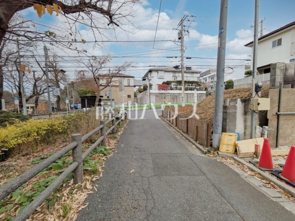 接道状況および現場風景 【杉並区善福寺2丁目】 接道状況および現場風景 【杉並区善福寺2丁目】
