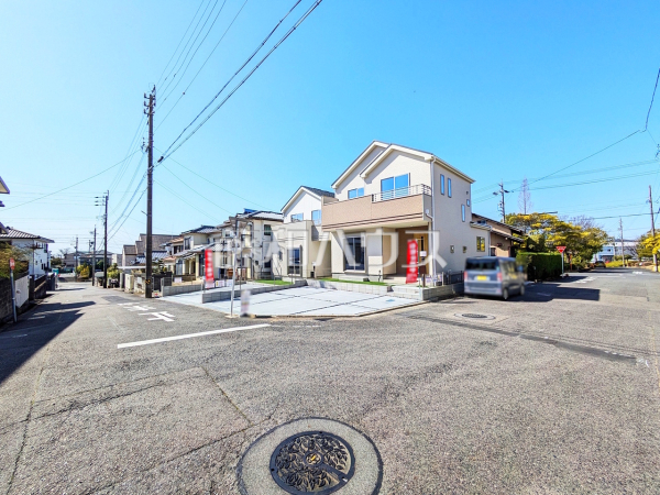 接道状況および現場風景 【春日井市高森台4丁目】 接道状況および現場風景 【春日井市高森台4丁目】