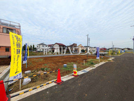 ≪現地外観≫平日のご案内も可能です。お気軽にお問合せ下さいませ。 【府中市日新町5丁目】/撮影日2025/10/03