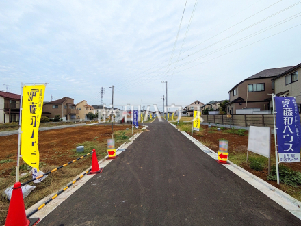 ≪接道状況≫周辺環境はもちろん、日当たりや設備仕様など、実際に行ってみないと分からないことも多くございます。営業担当がご案内いたしますのでお気軽にお問い合わせくださいませ☆ 【府中市日新町5丁目】/撮影日2025/10/03
