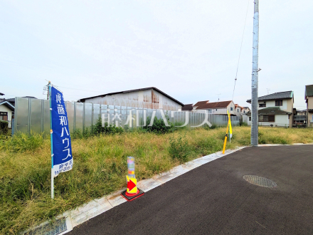 ≪現地外観≫建物のプレゼンをさせていただきますので、実際の完成イメージを思い描いていただくことができます。お気軽にお問合せ下さい。【府中市日新町5丁目】/撮影日2025/10/03