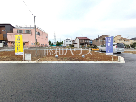 ≪B号棟 外観≫全居室角部屋仕様で2面採光を実現!お天気の良い日には窓を開けて換気もできるので気持ち良いですね。【府中市日新町5丁目】/撮影日2025/10/24