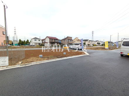 ≪B号棟 外観≫きれいに整備された敷地。これから夢の新邸がここに建ちます。【府中市日新町5丁目】/撮影日2025/10/24