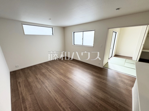 1号棟 リビング 【沖縄市南桃原4丁目】 1号棟 リビング 【沖縄市南桃原4丁目】