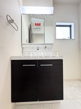 1号棟 洗面台 【沖縄市南桃原4丁目】 1号棟 洗面台 【沖縄市南桃原4丁目】