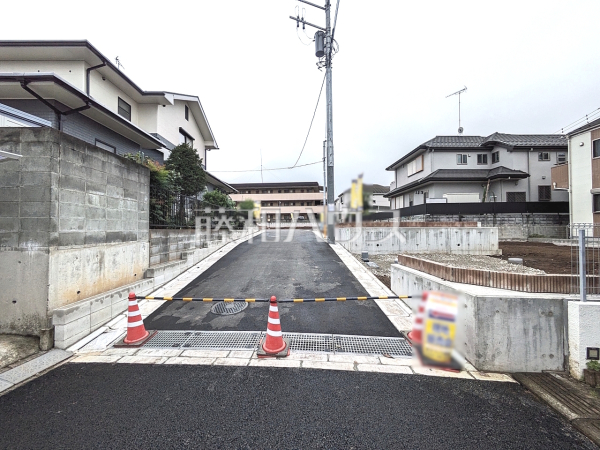 住宅ローンのご説明や資金計画書を基に諸経費や月々の支払のシュミレーションができます。お気軽にご相談ください。
現地写真 【東村山市秋津町4丁目】 住宅ローンのご説明や資金計画書を基に諸経費や月々の支払のシュミレーションができます。お気軽にご相談ください。
現地写真 【東村山市秋津町4丁目】