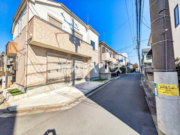 接道状況および現場風景 【練馬区大泉学園町5丁目】 接道状況および現場風景 【練馬区大泉学園町5丁目】