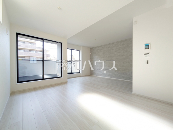 リビング 【和光市新倉2丁目】 リビング 【和光市新倉2丁目】